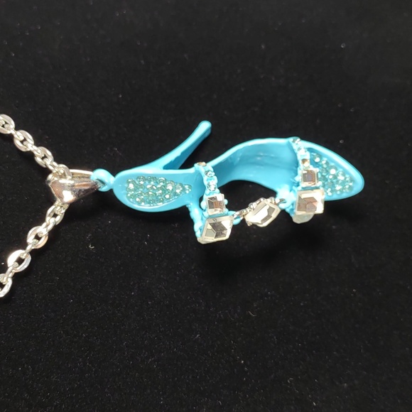 Turquoise Stiletto Mule High Heel Shoe Necklace - Picture 4 of 4